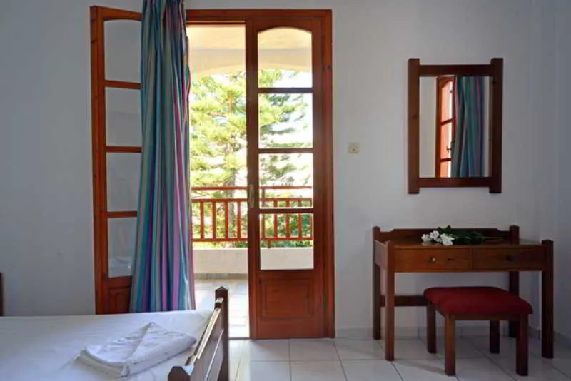 Room, Ekati, Crete