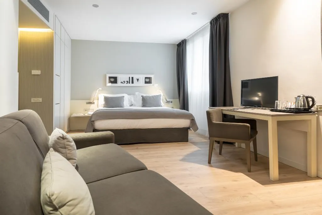 DOUBLE SINGLE USE SUPERIOR Room, Sercotel Amister Art Hotel, Barcelona