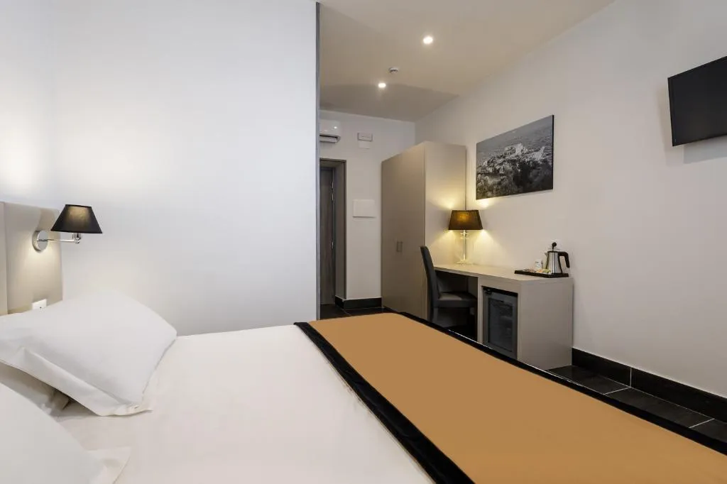 DOUBLE SINGLE USE STANDARD Room, Best Western Hotel dei Mille, Naples
