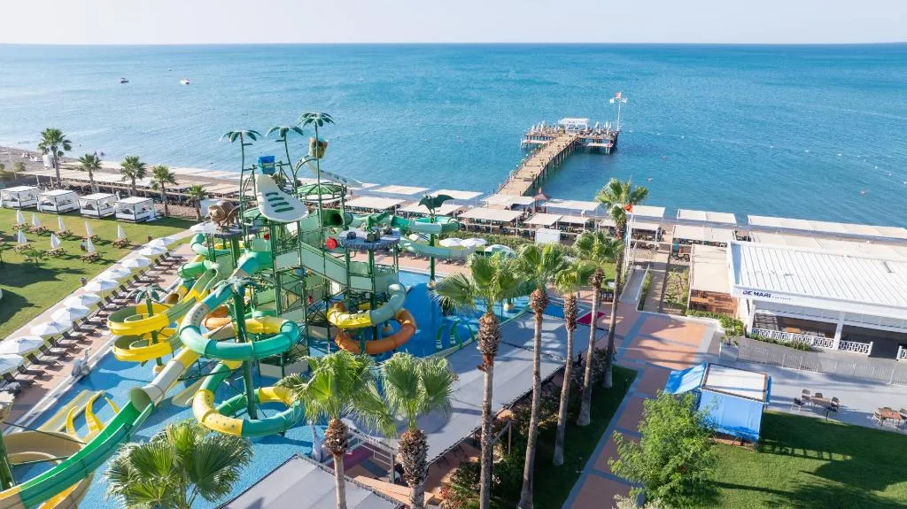 Pool, Crystal Centro Pearl Collection, Antalya
