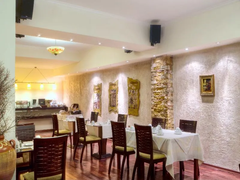 Restaurant, Nicola, Athens