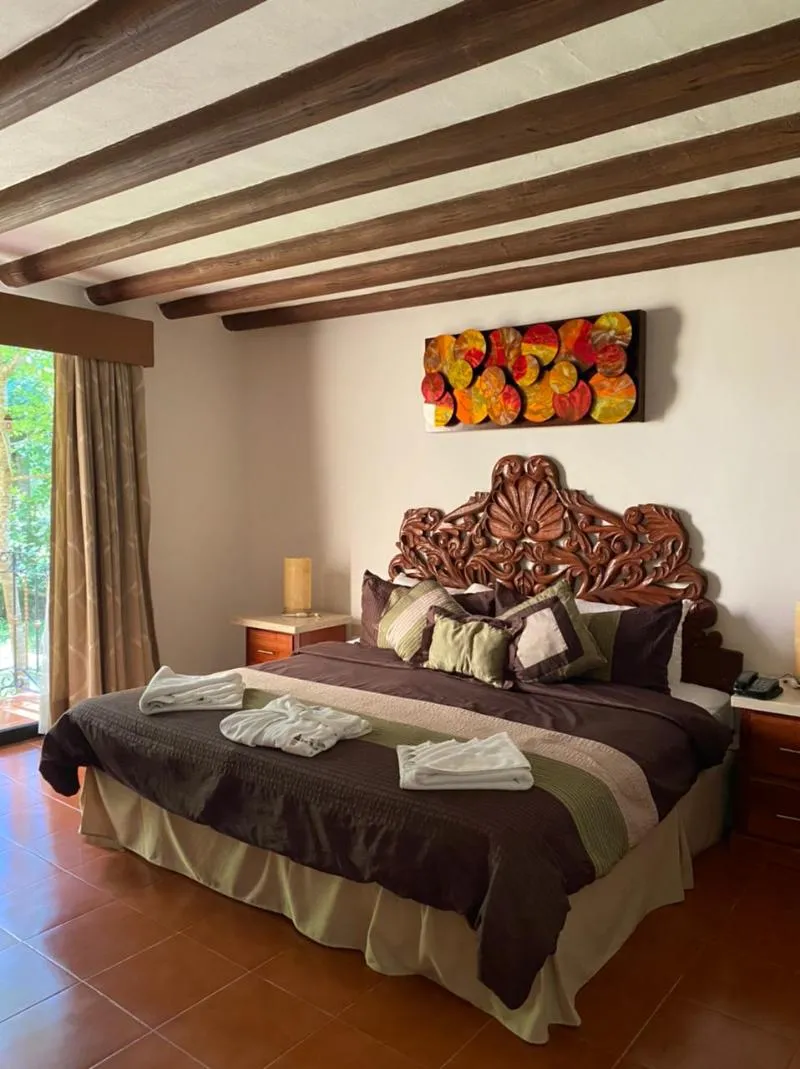 SUITE DELUXE ONE BED Room, Ecotel Quinta Regia, Cancun Area