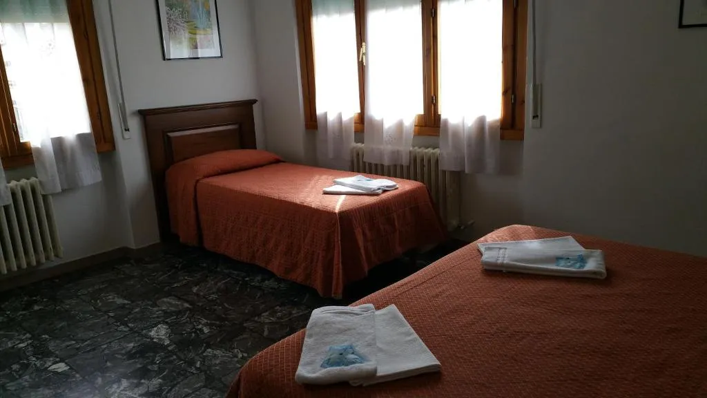 TRIPLE STANDARD Room, Albergo Sonia, Florence