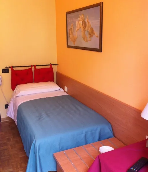 SINGLE STANDARD Room, Leopolda Hotel, Florence