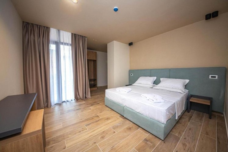 Alion Hotel 21, Durres