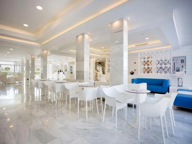Lobby, Mar Hotels Playa de Muro Suites, Majorca