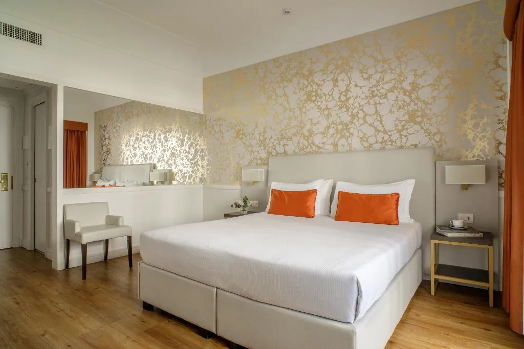 Room, Shangri La Roma, Rome