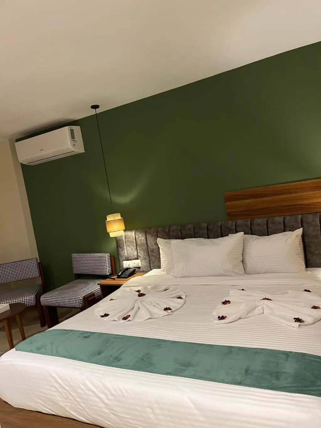 Room, The Nomad Pyramids Boutique Hotel, Cairo