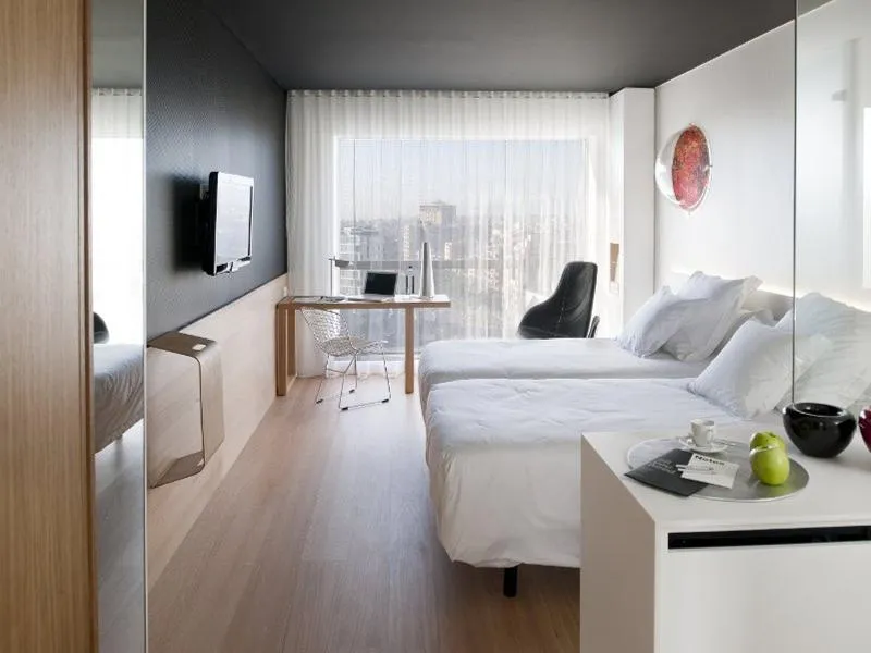 DOUBLE SINGLE USE DELUXE Room, Barcelo Sants, Barcelona