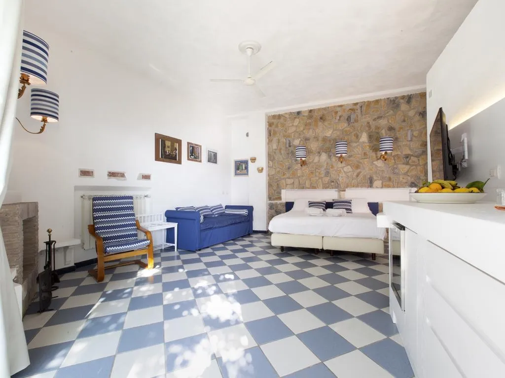 DOUBLE DELUXE Room, I Giardini dei sensi, Naples