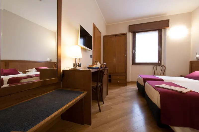 TWIN STANDARD Room, Sonder Missori, Milan