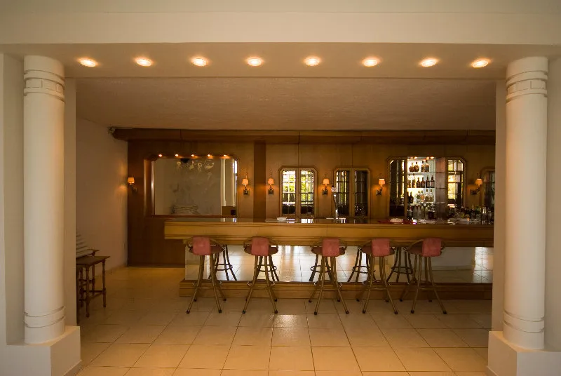 Bar, Mendi, Halkidiki