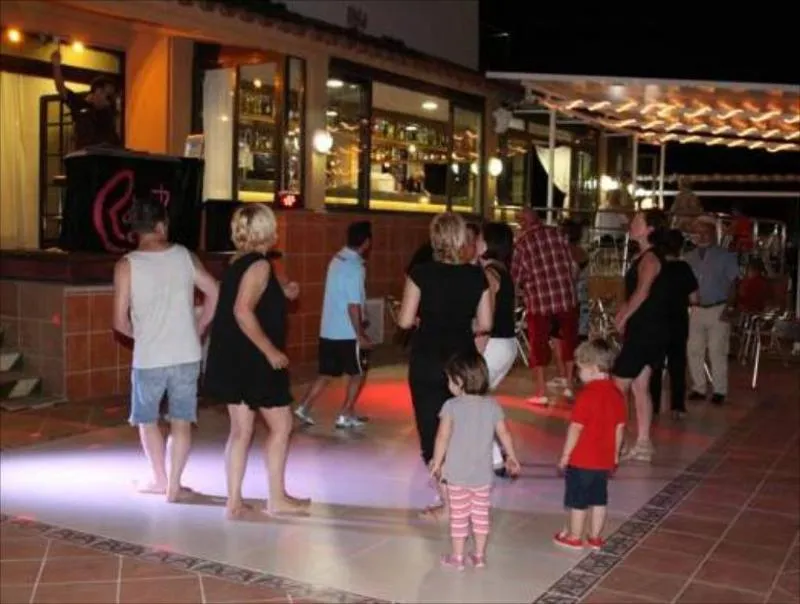 Sports and Entertainment, Univers, Costa Brava