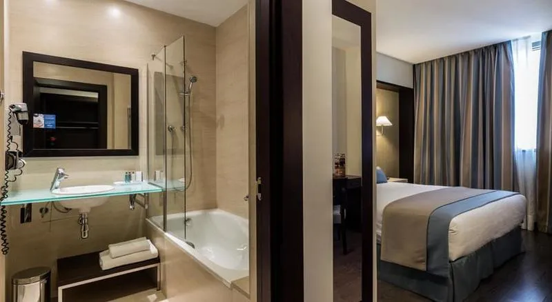SINGLE STANDARD Room, LCB Fuenlabrada, Madrid