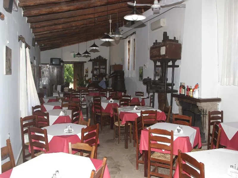 Restaurant, Oasis Guesthouse, Crete