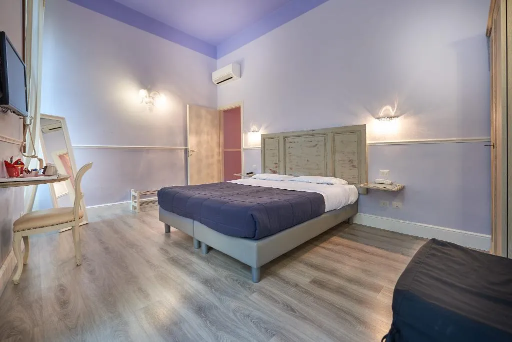 TRIPLE SUPERIOR Room, B&B Le Stanze Del Duomo, Florence