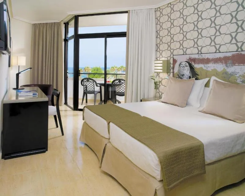 TWIN STANDARD Room, H10 Conquistador, Tenerife
