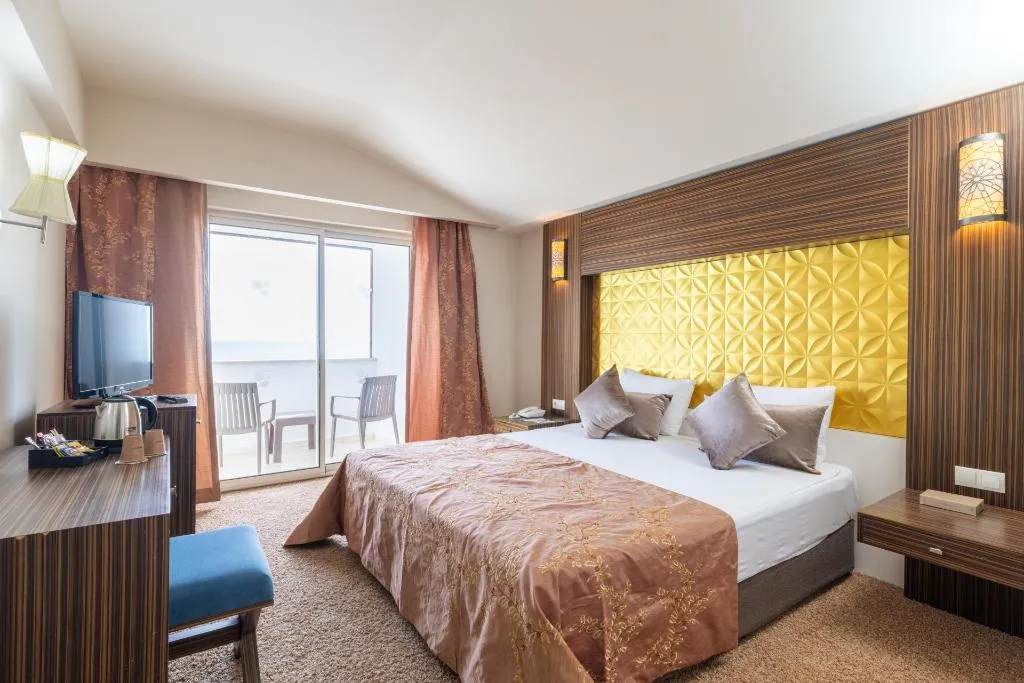 Room, Crystal Family Comfort Collection, Antalya