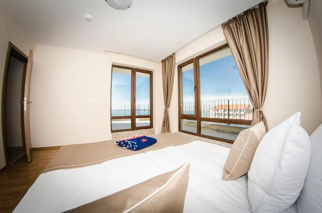 APARTMENT THREE BEDROOMS Room, Premier Fort Beach Hotel, Bourgas