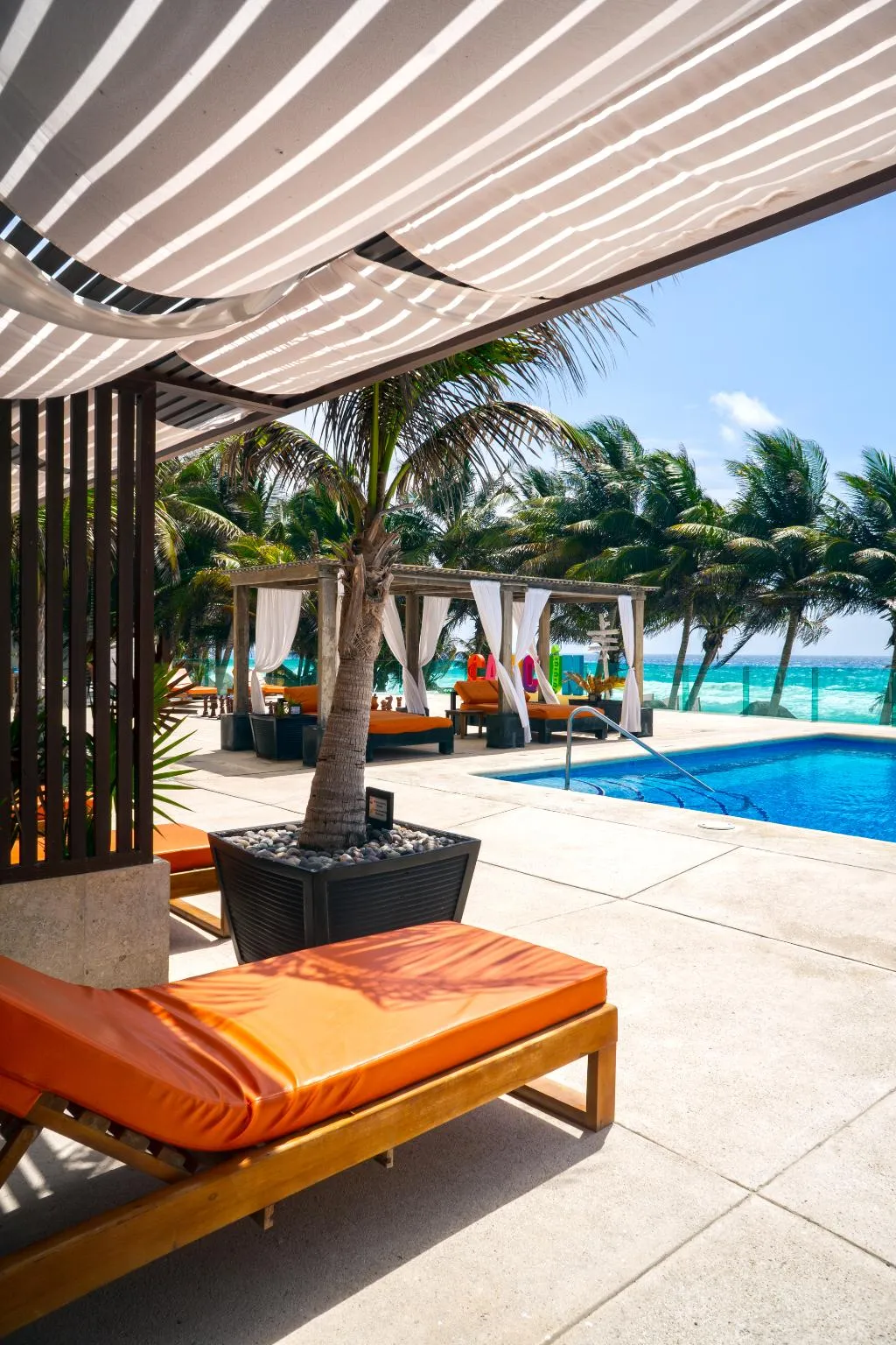 TRIPLE DELUXE POOL VIEW Room, Flamingo Cancun All Inclusive, Cancun Area
