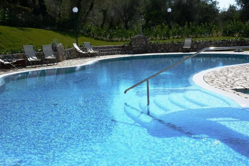Pool, Johanna Park, Naples