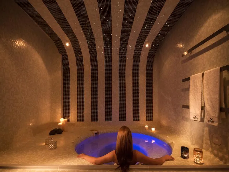 Sports and Entertainment, Aressana Spa Hotel and Suites, Santorini