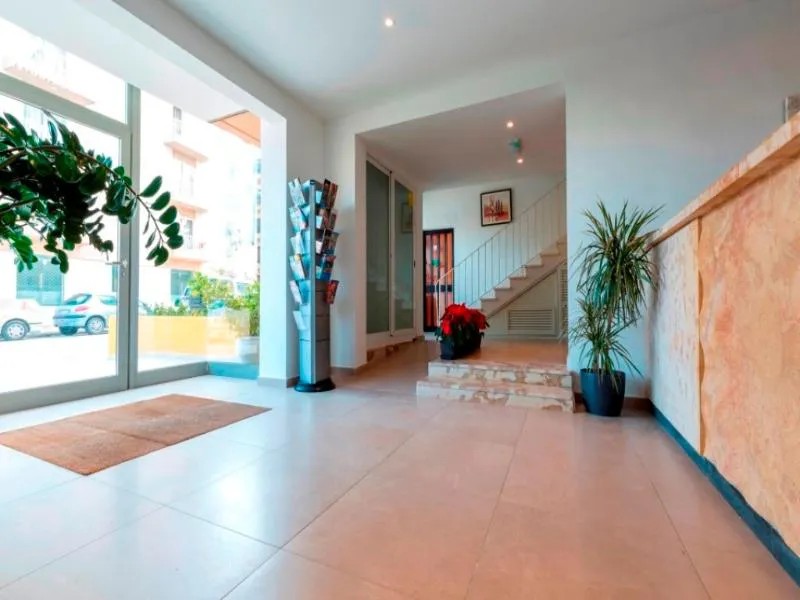 Lobby, Huli Hotel & Apartments, Malta