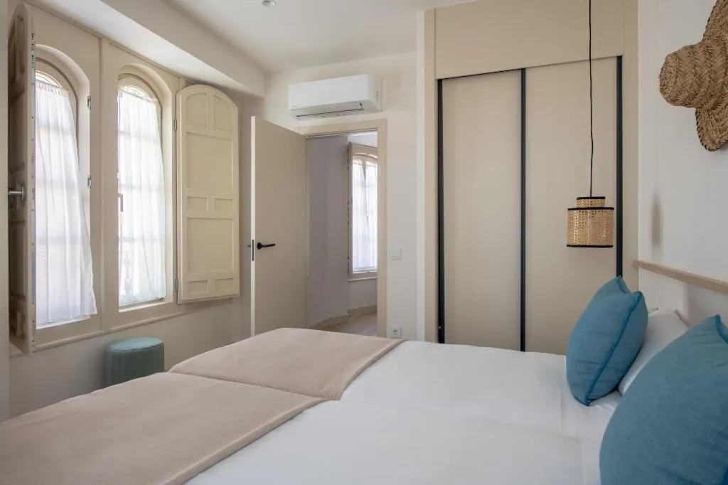APARTMENT TWO BEDROOMS Room, Libere Malaga Plaza Del Siglo, Costa Del Sol