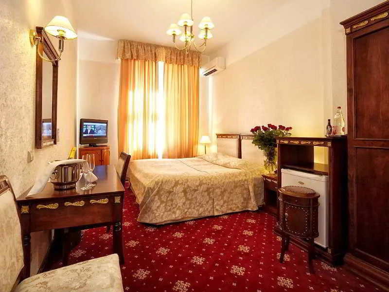 Room, Garden Palace, Riga