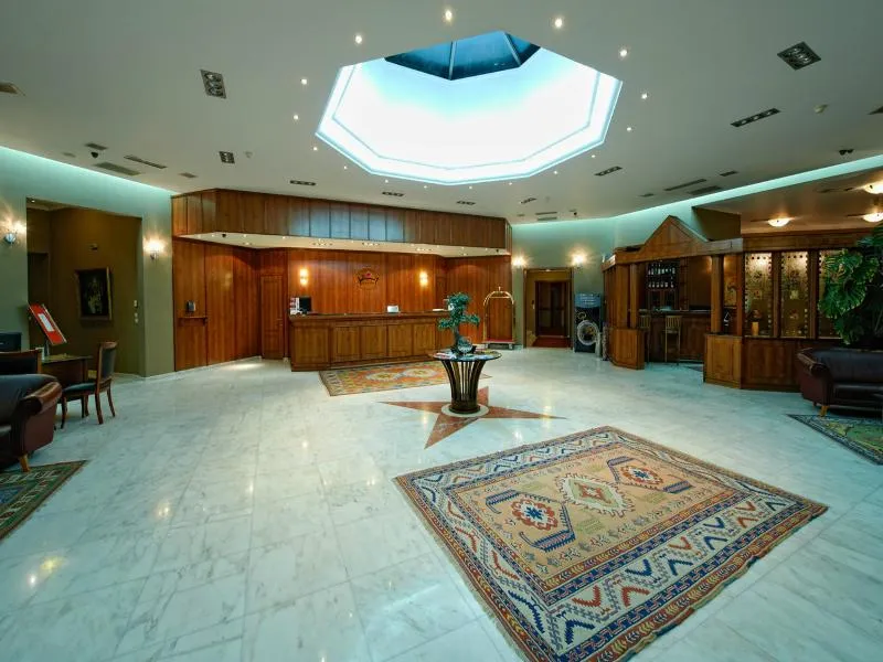 Lobby, Royal Hotel Thessaloniki, Halkidiki