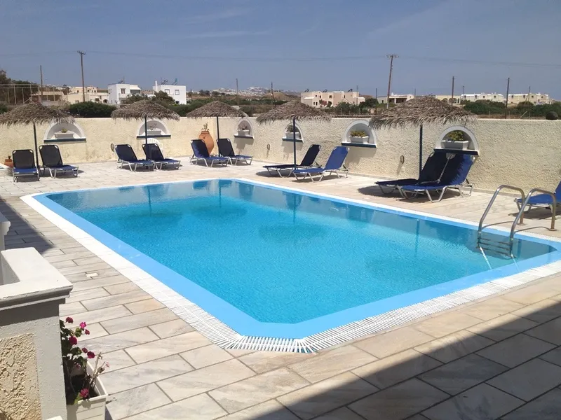 Pool, Azalea, Santorini