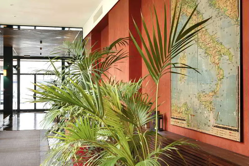 Lobby, Residence Pian della Nave, Milan