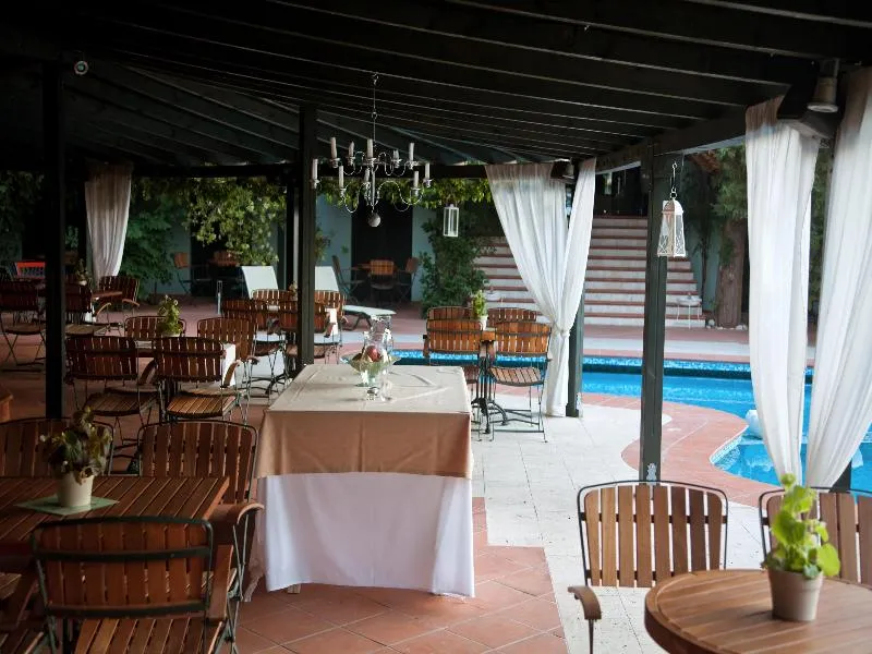 Bar, Eden, Halkidiki