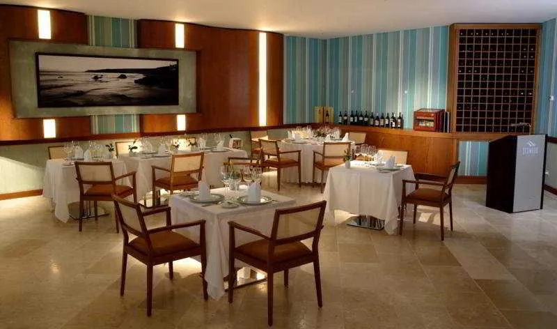 Restaurant, Sesimbra Oceanfront Hotel, Lisbon