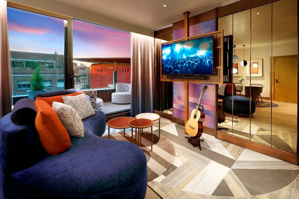 SUITE STANDARD Room, Hard Rock Hotel Madrid, Madrid