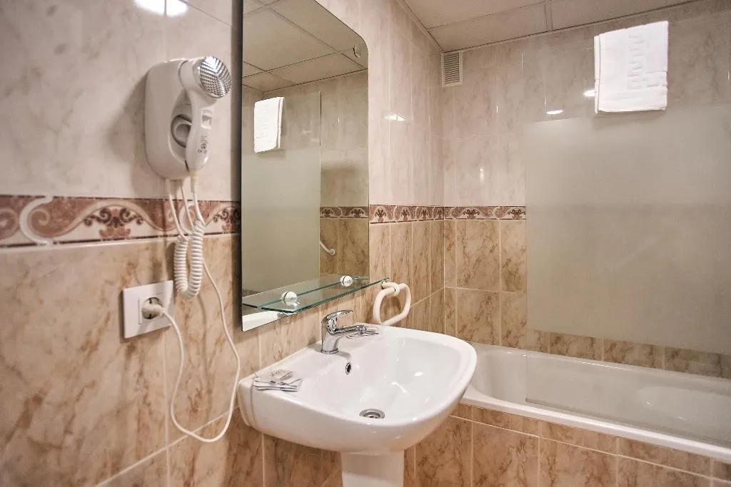DOUBLE WITH DOUBLE BED Room, Resitur, Seville