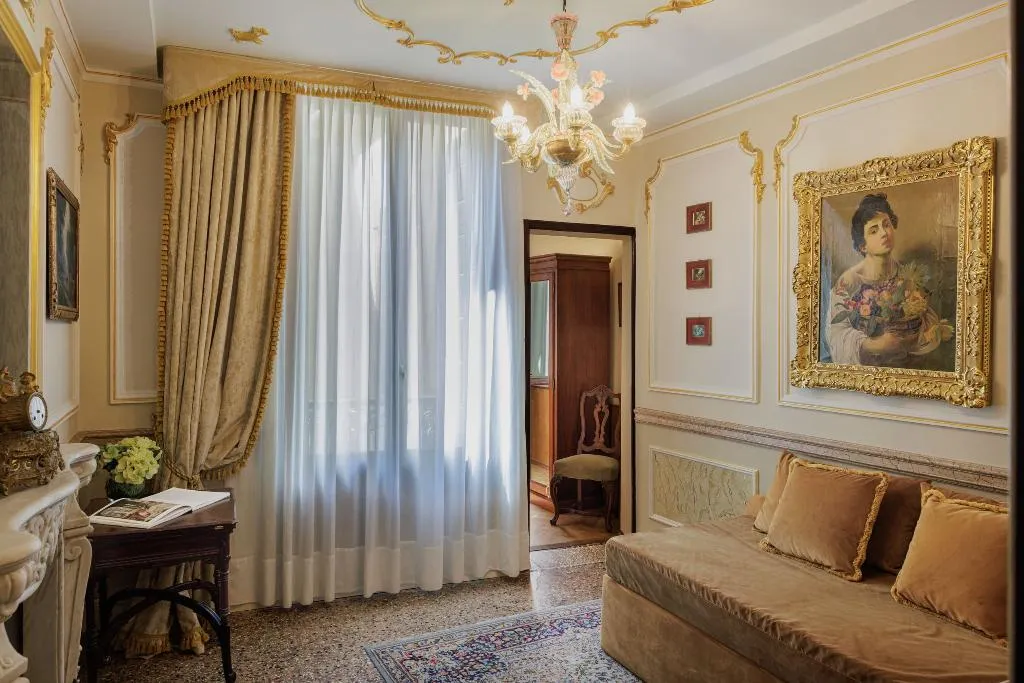 JUNIOR SUITE WITH TERRACE Room, Palazzo Paruta, Venice