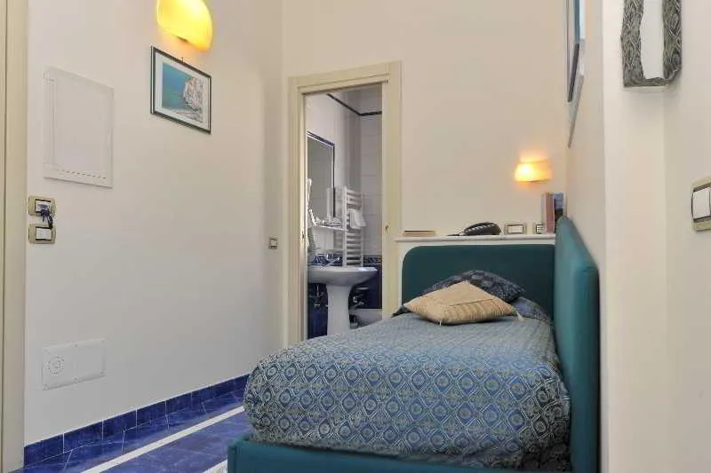 SINGLE ECONOMY Room, Hotel Santa Lucia, Naples