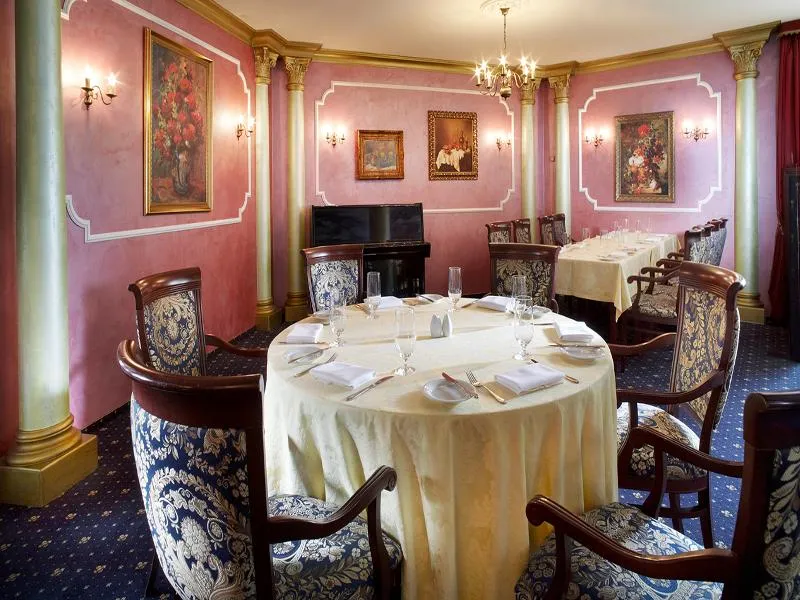 Restaurant, Orea Hotel Pyramida, Prague