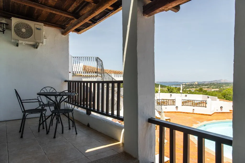 TRIPLE STANDARD Room, Hotel Pedra Santa, Olbia