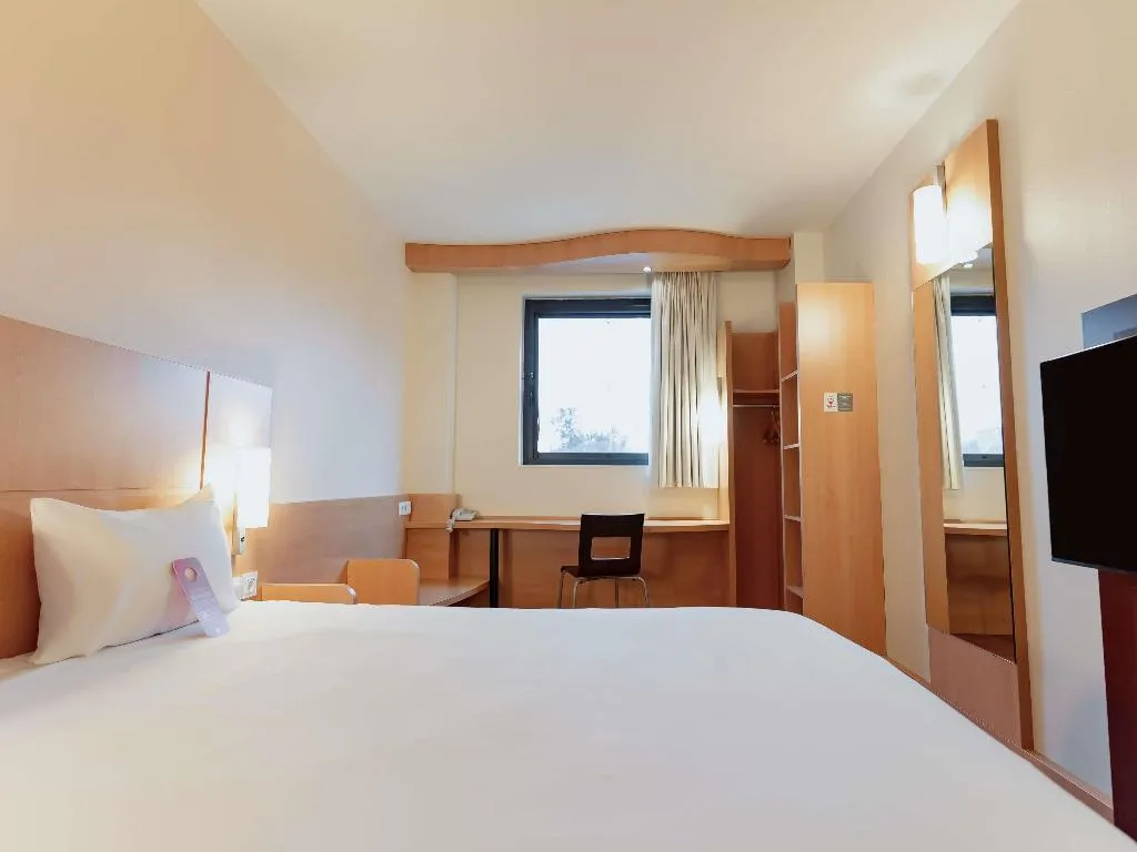 DOUBLE STANDARD Room, Ibis Barcelona Ripollet, Barcelona