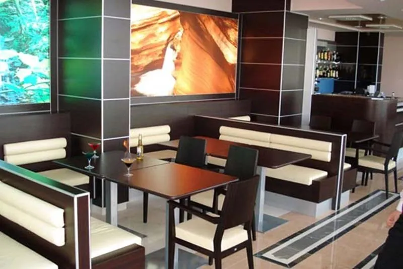 Bar, Dolce Vita, Durres