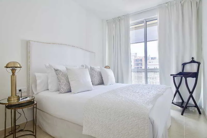 FAMILY ROOM STANDARD Room, Splendom Suites Pau Claris, Barcelona