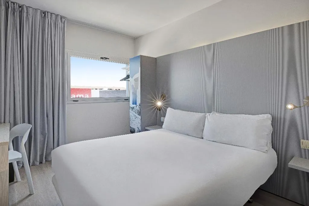 DOUBLE STANDARD Room, B&B HOTEL Girona 2, Costa Brava
