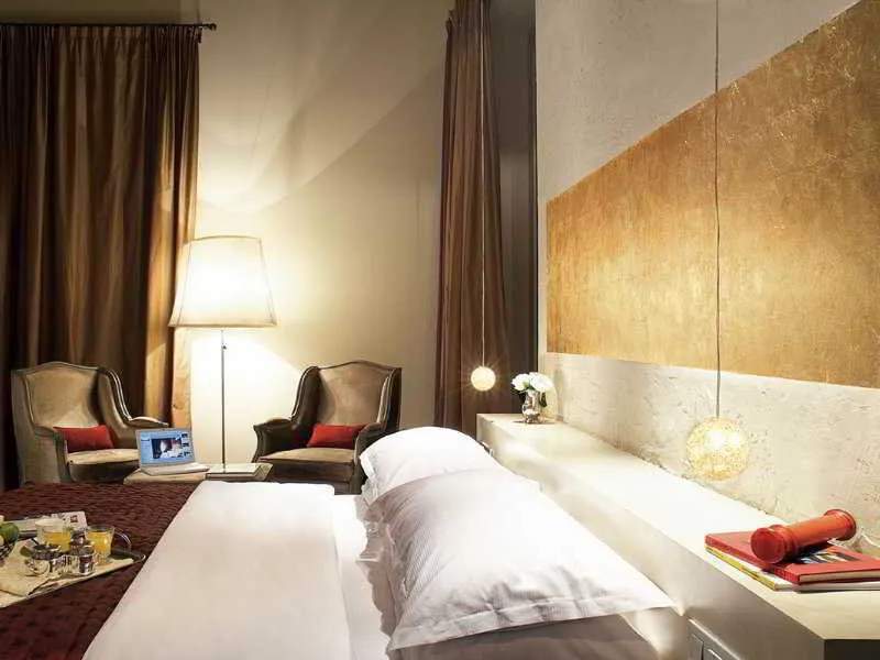 Room, Neri, Barcelona
