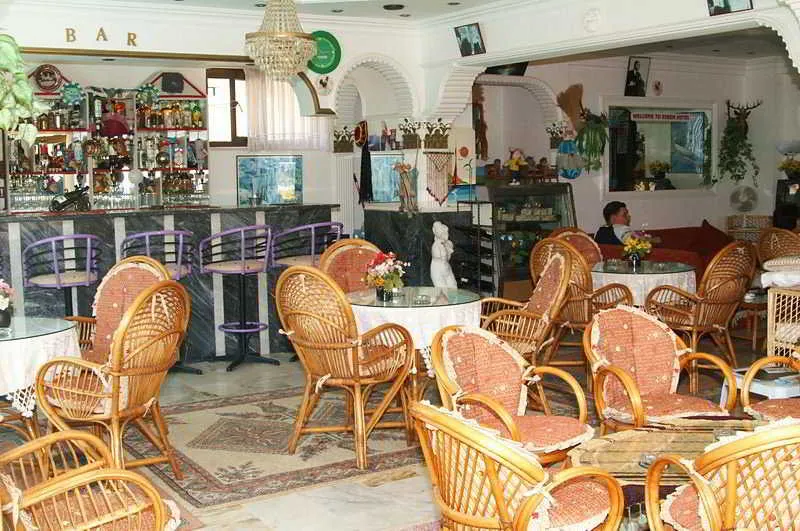 Bar, Evren, Bodrum