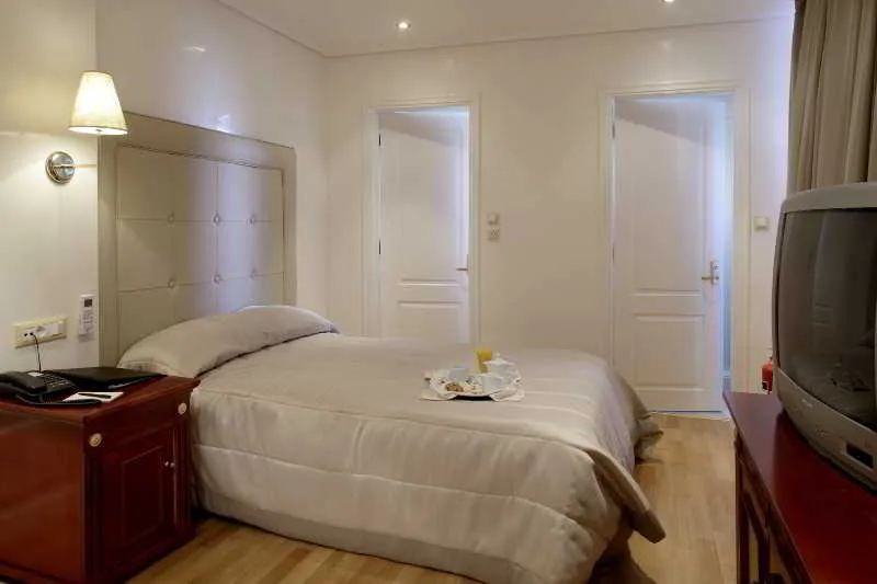 Room, Piraeus Theoxenia, Athens