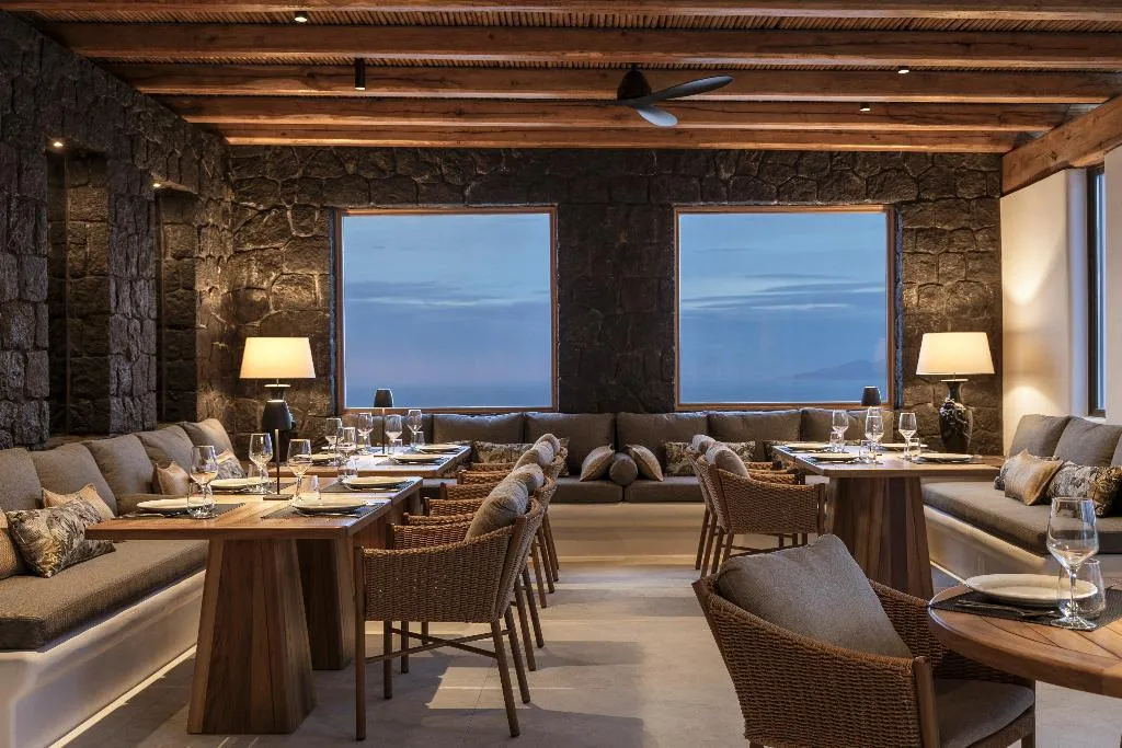 Restaurant, NERO Boutique Hotel, Santorini