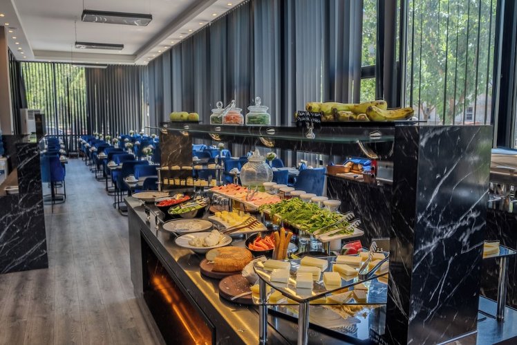 Marlen Hotel Bayraklı, Izmir