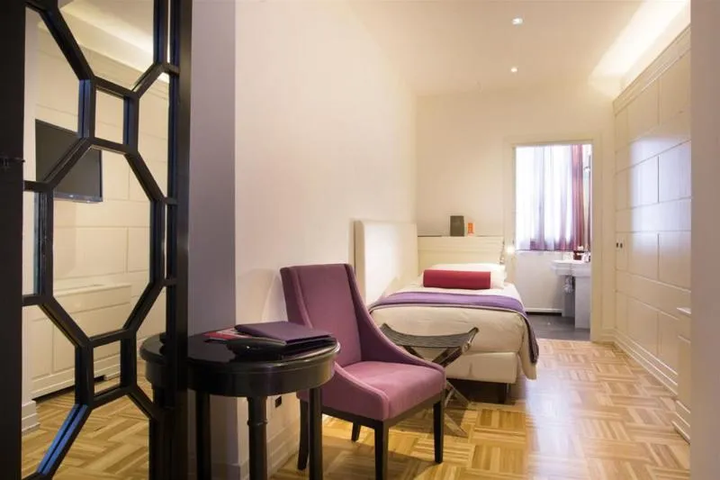 SINGLE DELUXE Room, Hotel Number Nine, Florence